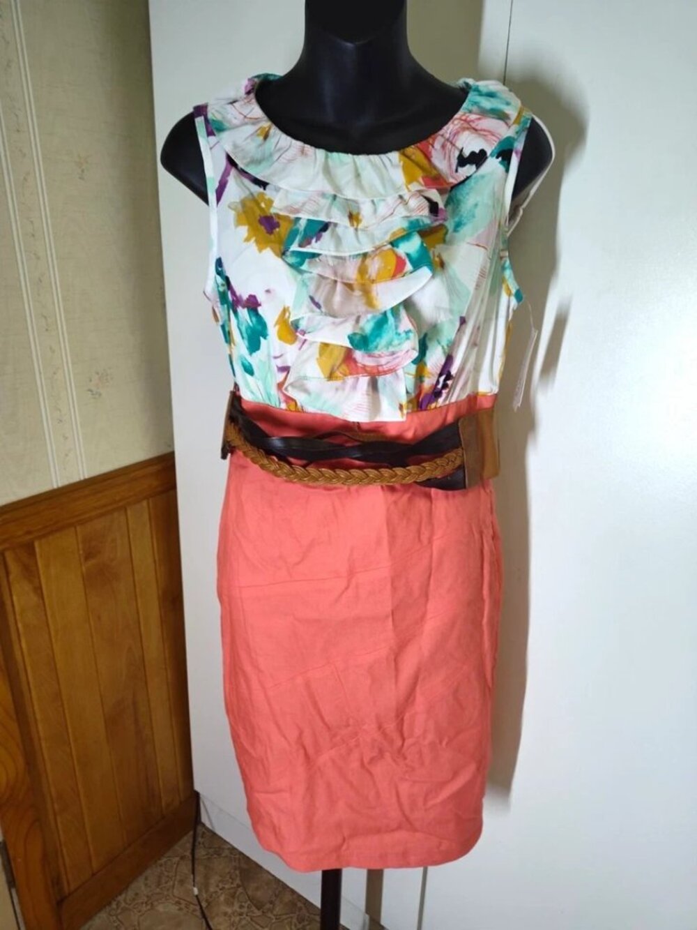 NWT Alyx Women's Sleeveless Knee Length Floral Dress Size 6
